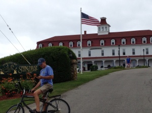 This is a beautiful hotel that sits atop a bluff. Frank must have gotten bored waiting for me to take a picture and started checking his email. Oh wait - - - he doesn't GET email any more!! (Well, not much.)
